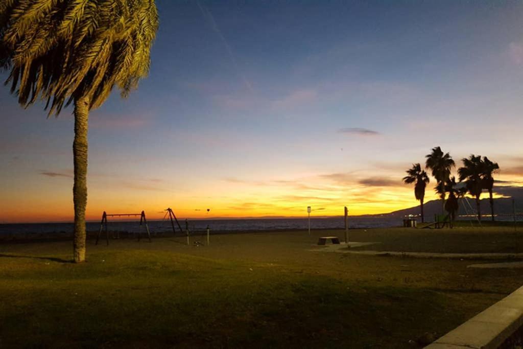 Apartamento Completo, 2Min De La Playa Malaga Bagian luar foto